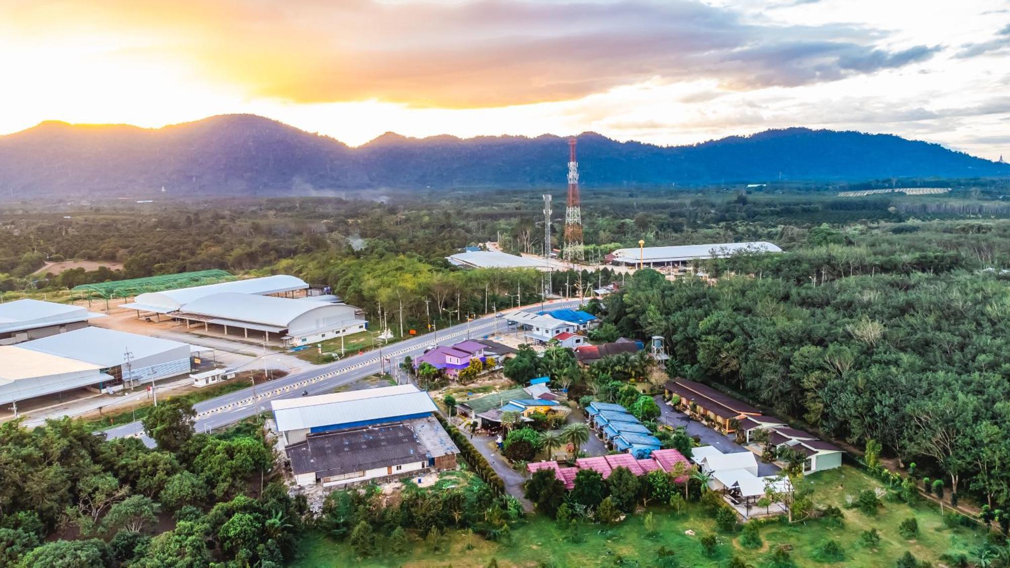 Baan Suan Mee Tang Hotel Chanthaburi Exterior photo