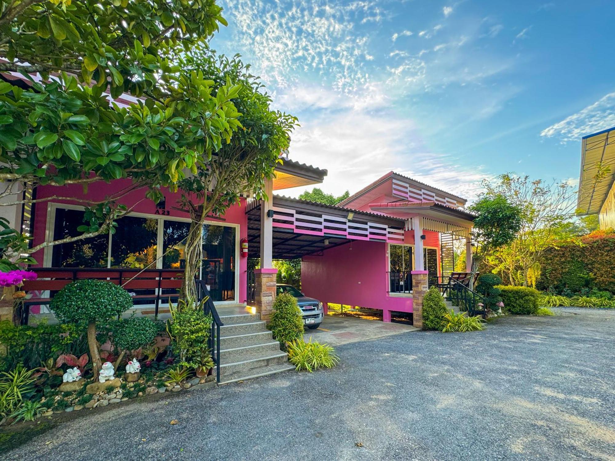 Baan Suan Mee Tang Hotel Chanthaburi Exterior photo